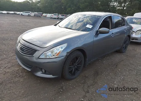 2013 Infiniti G37X из США, поврежденный, VIN JN1CV6AR2DM350262